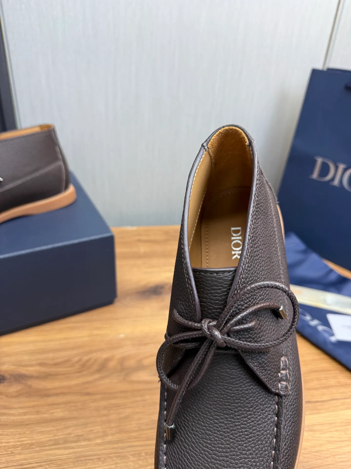 Factory price 620💰 [Dior] Men’s official website na hot sale🔥Imported cowhide + cowhide lining. Original rubber wear-resistant outsole. High quality shipment ⬆️Code number 38-44, (45 customized)